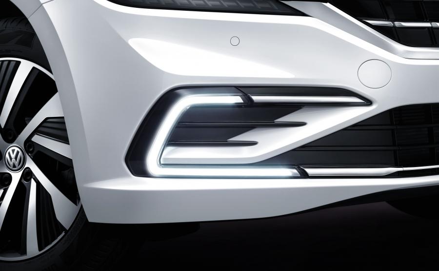 Детали экстерьера Volkswagen Passat PHEV 2018 года  (CN) (фото 7 из 15)